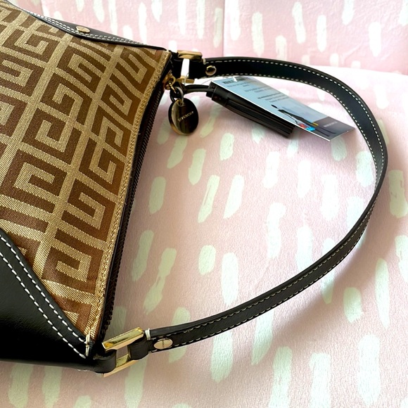 GIVENCHY LOGO MINI SHOULDER BAG - Picture 10 of 15